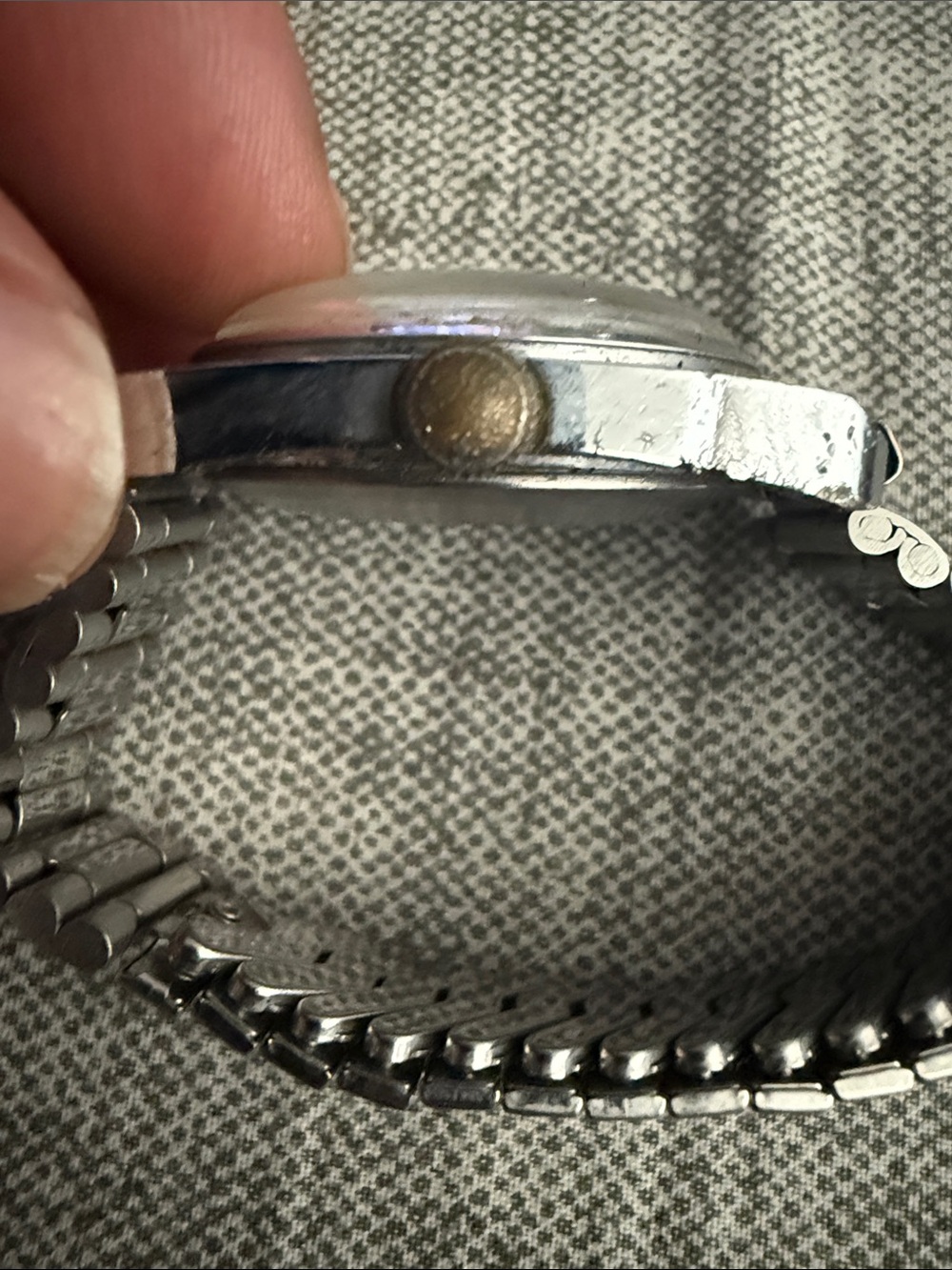 Vintage Timex Men’s Automatic Date Water-Resistant Silver - Picture 4 of 8